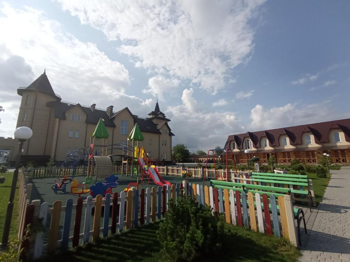 Готельно-Ресторанний Комплекс Прованс Парк Pocsajiv Kültér fotó